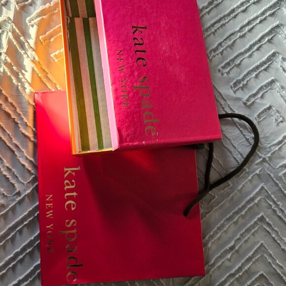 Kate Spade Wallet - Picture 5 of 5